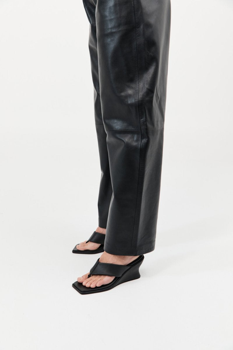 SOFT THONG CONTOUR WEDGE-BLACK Heels ST AGNI 