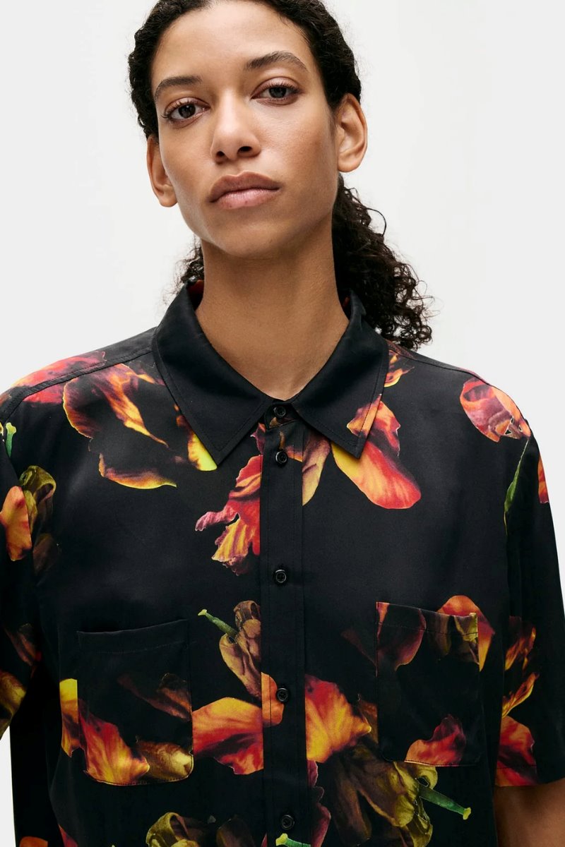 SHORT SLEEVE BOYFRIEND SHIRT-TULIPA BLACK Tops Silk Laundry 