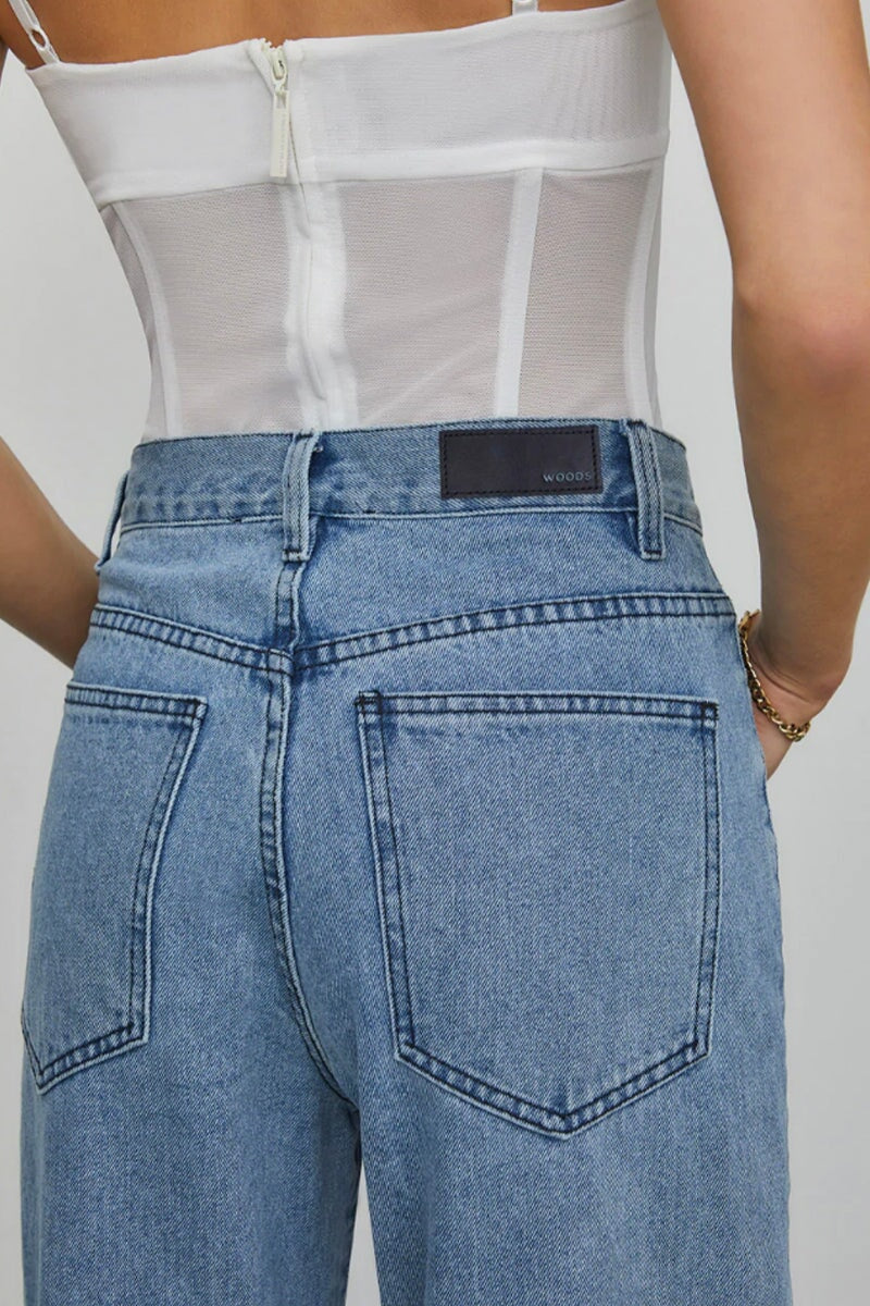 OMEGA BUSTIER-WHITE Tops Viktoria and Woods 